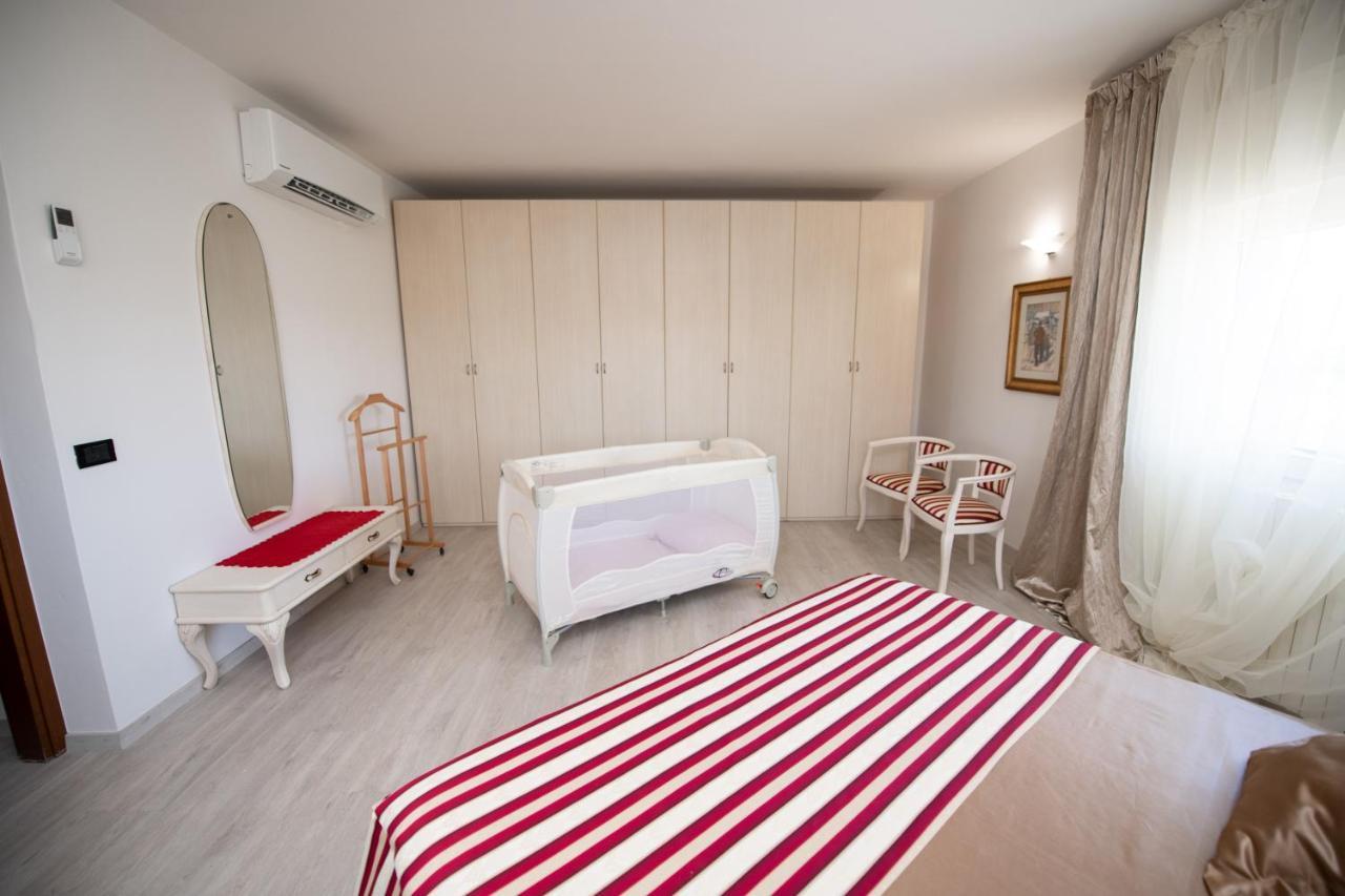 Il Cortiletto - Appartamento Lores Manerba del Garda Exteriér fotografie